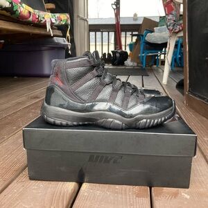 Nike Air Jordan 11 Blood Money size 9 mens